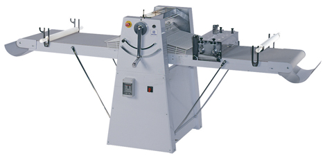 LAMINADORA DE MASSA MOD LMP600BF ELECTROLUX