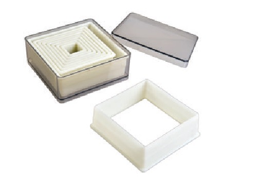 CORTA MASSAS QUADRADO LISO (SET 9 PEÇAS)